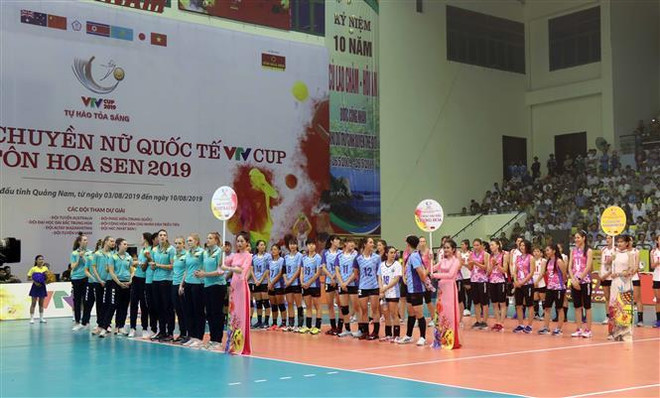 2019莲花彩钢VTV杯排球比赛吸引国内外17个支队参加 ảnh 1 2019莲花彩钢VTV杯排球比赛吸引国内外17个支队参加 ảnh 1