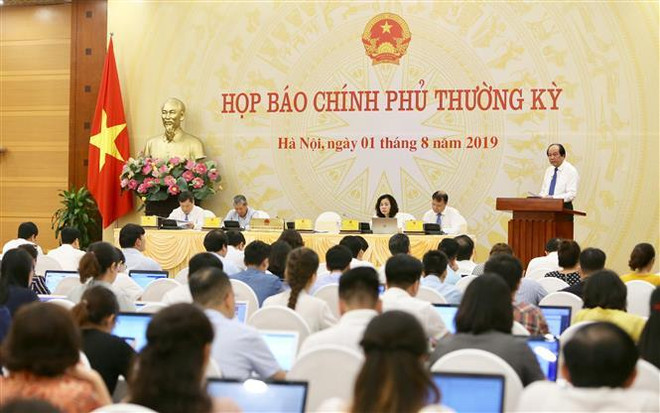 政府7月份例行记者会:查明海防市一起涉及中国人的特大网络赌博案涉案各方责任 ảnh 1 政府7月份例行记者会:查明海防市一起涉及中国人的特大网络赌博案涉案各方责任 ảnh 1