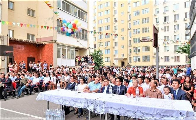 努力建设强大和团结的旅乌越南人社群 ảnh 1 努力建设强大和团结的旅乌越南人社群 ảnh 1