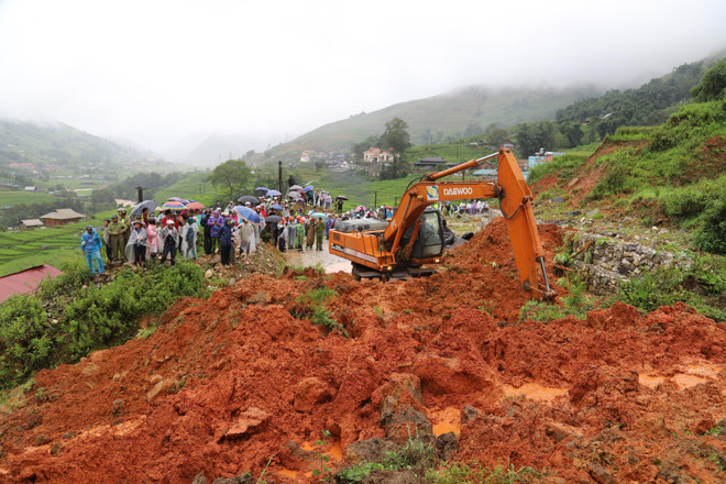 越南各地方抓紧展开第三号台灾后恢复重建工作 ảnh 2 越南各地方抓紧展开第三号台灾后恢复重建工作 ảnh 2