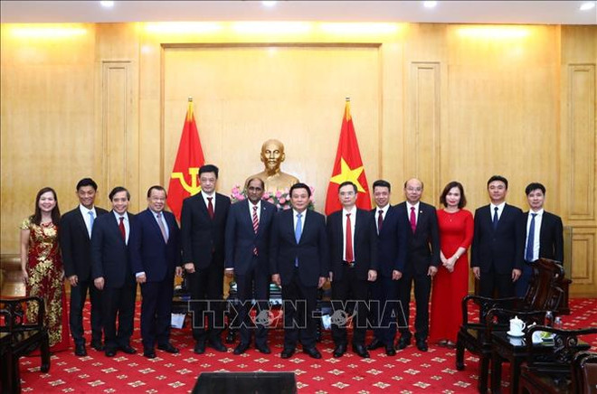 进一步加强胡志明国家政治学院与新加坡伙伴的合作 ảnh 1 进一步加强胡志明国家政治学院与新加坡伙伴的合作 ảnh 1
