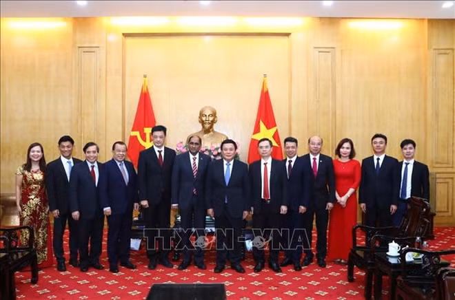 进一步加强胡志明国家政治学院与新加坡伙伴的合作 ảnh 1