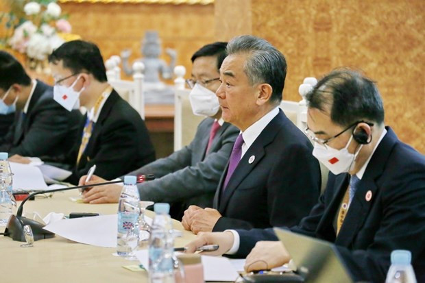 AMM-55会议:东盟各伙伴国在会议间隙举行双边会晤 ảnh 1 AMM-55会议:东盟各伙伴国在会议间隙举行双边会晤 ảnh 1