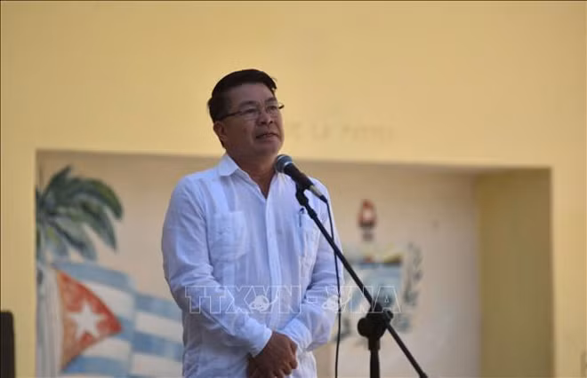 越老建交60周年：越老两国驻古巴大使馆举行纪念典礼 ảnh 1