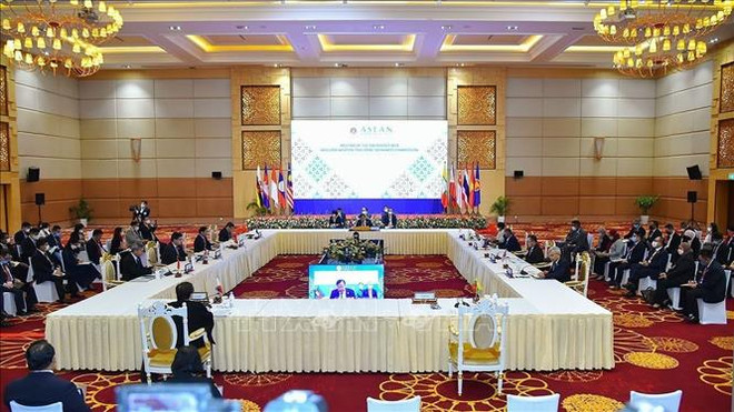 第55届东盟外长会:越南出席东盟外长与东盟政府间人权委员会对话 ảnh 1 第55届东盟外长会:越南出席东盟外长与东盟政府间人权委员会对话 ảnh 1