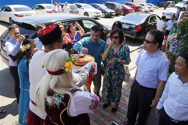 越南驻俄罗斯大使馆与旅克拉斯诺达尔越南人会面 ảnh 1 越南驻俄罗斯大使馆与旅克拉斯诺达尔越南人会面 ảnh 1