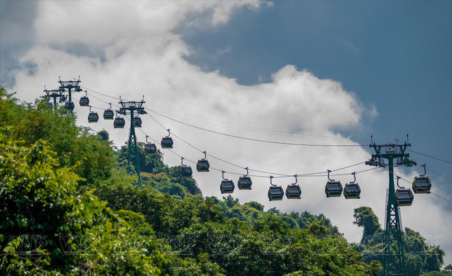 越南南部屋脊的黑婆山 ảnh 1 越南南部屋脊的黑婆山 ảnh 1
