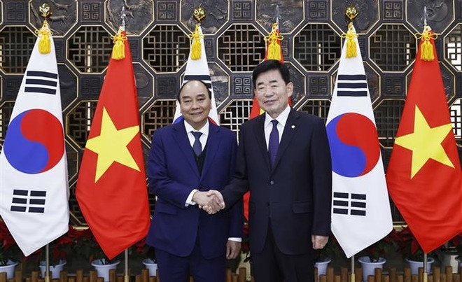 国家主席阮春福会见韩国国会议长金振杓 ảnh 1 国家主席阮春福会见韩国国会议长金振杓 ảnh 1