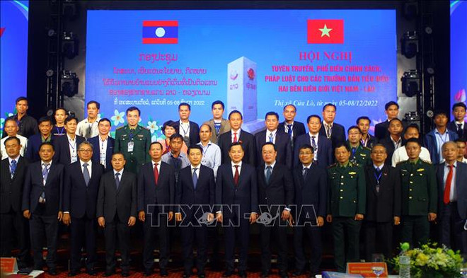边境管理——越老合作的亮点 ảnh 1 边境管理——越老合作的亮点 ảnh 1