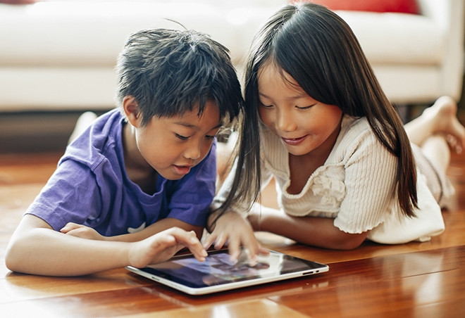 保护和协助儿童在互联网环境中进行健康和创新互动活动 ảnh 1 保护和协助儿童在互联网环境中进行健康和创新互动活动 ảnh 1