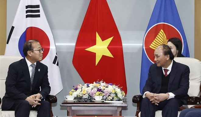 越南国家主席阮春福会见韩越友好组织和友好人士代表 ảnh 1 越南国家主席阮春福会见韩越友好组织和友好人士代表 ảnh 1