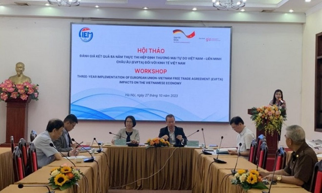 中央经济管理研究院发布EVFTA实施三年效果评估报告 ảnh 1 中央经济管理研究院发布EVFTA实施三年效果评估报告 ảnh 1