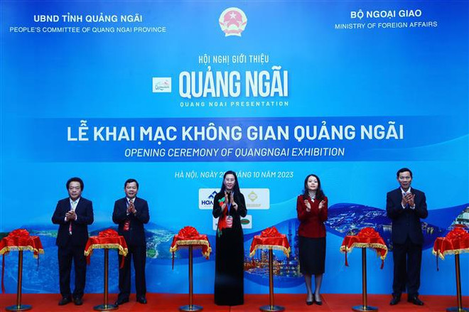 广义省向国际投资者介绍其潜力和地位 ảnh 1 广义省向国际投资者介绍其潜力和地位 ảnh 1