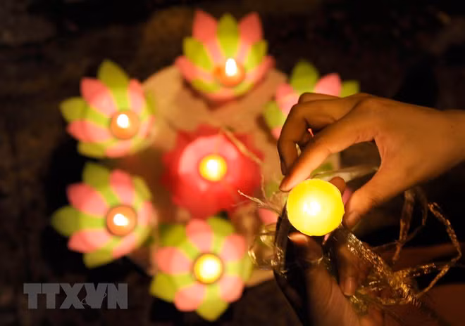 越南积极响应2023年世界道路交通事故受难者纪念日 ảnh 1