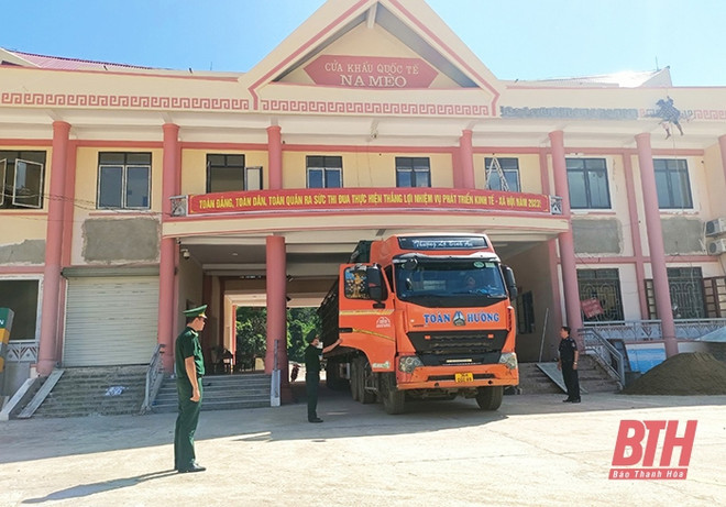 疫情过后,清化省与华潘省之间边贸活动逐渐复苏 ảnh 1 疫情过后,清化省与华潘省之间边贸活动逐渐复苏 ảnh 1