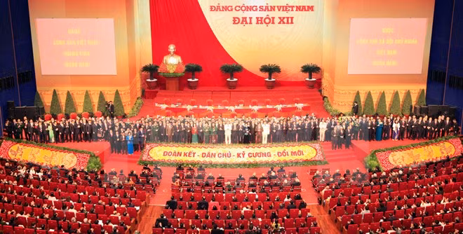 越共十二大:越南经济和政治体系趋于稳定 ảnh 1 越共十二大:越南经济和政治体系趋于稳定 ảnh 1