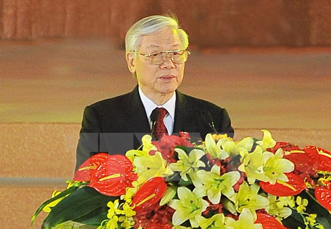 越南举行盛大文艺晚会 庆祝越共十二大取得圆满成功 ảnh 2