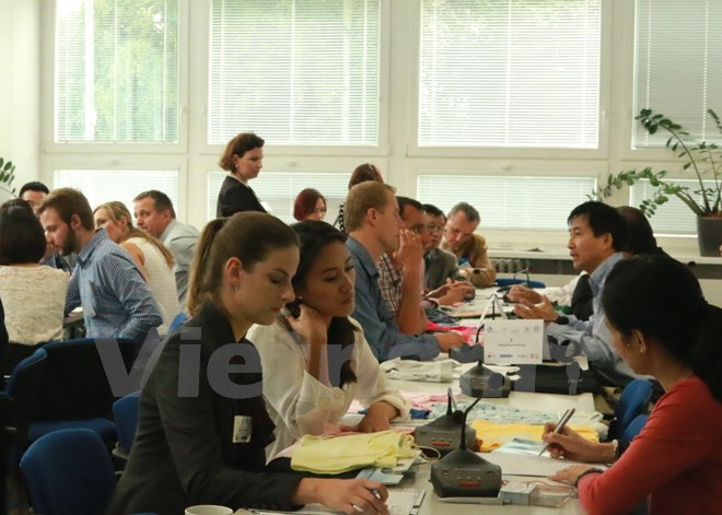 河内纺织品服装有望通过捷克重返东欧市场 ảnh 1 河内纺织品服装有望通过捷克重返东欧市场 ảnh 1