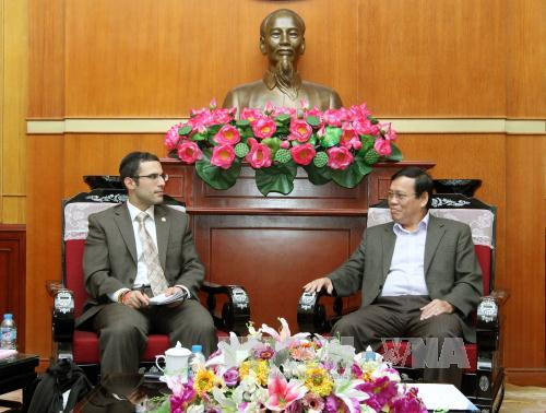 越南祖国阵线中央委员会领导会见美国国际宗教自由委员会代表团 ảnh 1 越南祖国阵线中央委员会领导会见美国国际宗教自由委员会代表团 ảnh 1