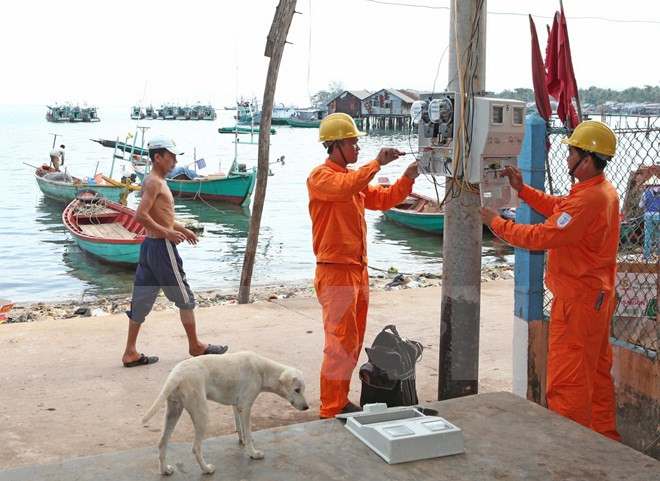 坚江省出资1.5万亿越盾开展七个岛乡输电项目 ảnh 1