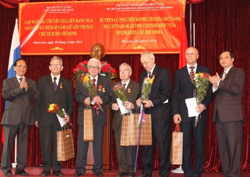 执行特殊任务中的俄罗斯朋友：始终如一的友谊永存 ảnh 1