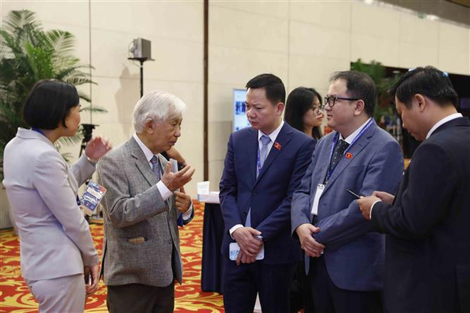 全球青年议员大会:数字技术是解决挑战的关键 ảnh 2 全球青年议员大会:数字技术是解决挑战的关键 ảnh 2