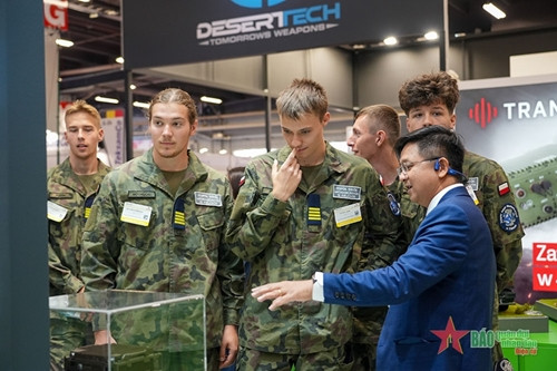 国际媒体纷纷报道Viettel参加欧洲顶级防务展的信息 ảnh 2 国际媒体纷纷报道Viettel参加欧洲顶级防务展的信息 ảnh 2