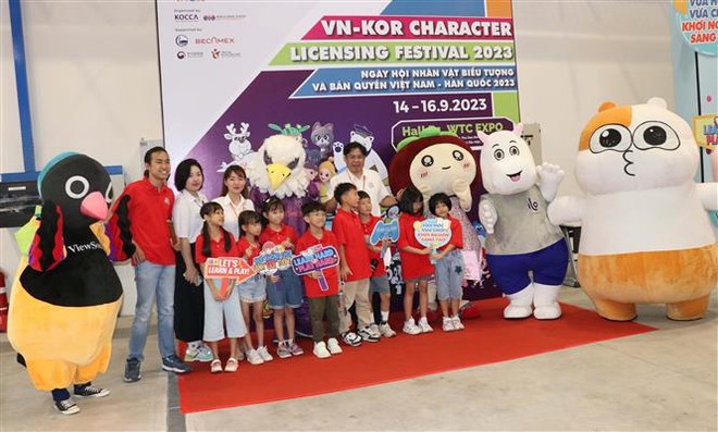 2023年越南国际文化与象征性人物周开幕 ảnh 2 2023年越南国际文化与象征性人物周开幕 ảnh 2