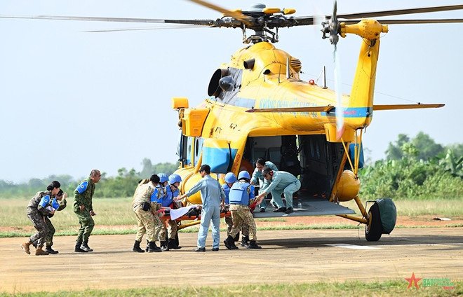 越南准备参加联合国维和行动部队进行实地演习 ảnh 2 越南准备参加联合国维和行动部队进行实地演习 ảnh 2