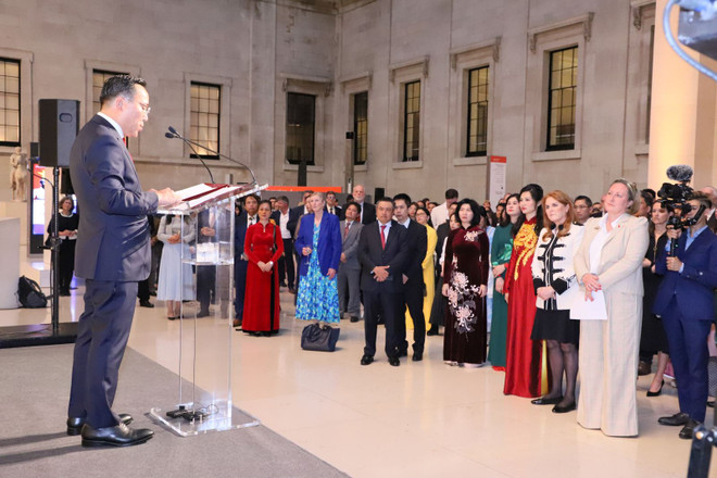 越南国庆庆祝活动在英国和摩洛哥举行 ảnh 1 越南国庆庆祝活动在英国和摩洛哥举行 ảnh 1