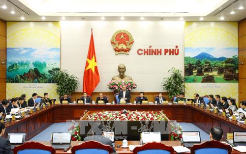 阮春福主持召开政府11月份例行会议 ảnh 1 阮春福主持召开政府11月份例行会议 ảnh 1