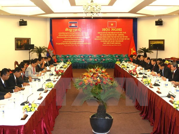 努力加快越柬友谊纪念碑修缮工程的施工进度 ảnh 1 努力加快越柬友谊纪念碑修缮工程的施工进度 ảnh 1