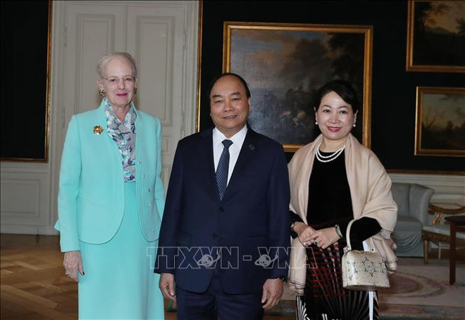 越南政府总理阮春福会见丹麦女王玛格丽特二世 ảnh 1 越南政府总理阮春福会见丹麦女王玛格丽特二世 ảnh 1