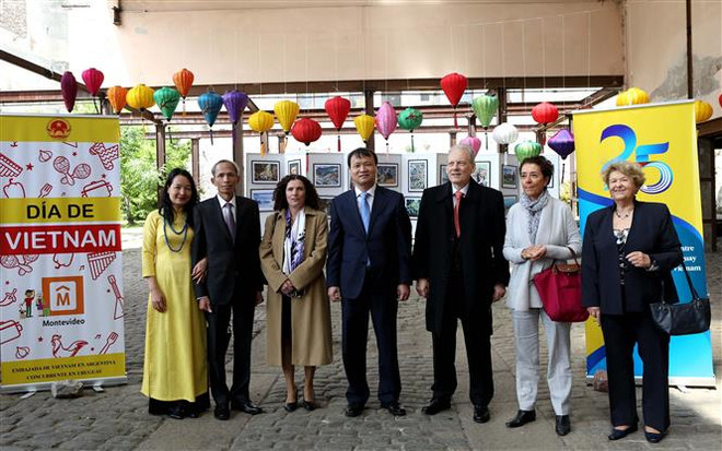 乌拉圭高度评价同越南的友好合作关系 ảnh 1 乌拉圭高度评价同越南的友好合作关系 ảnh 1