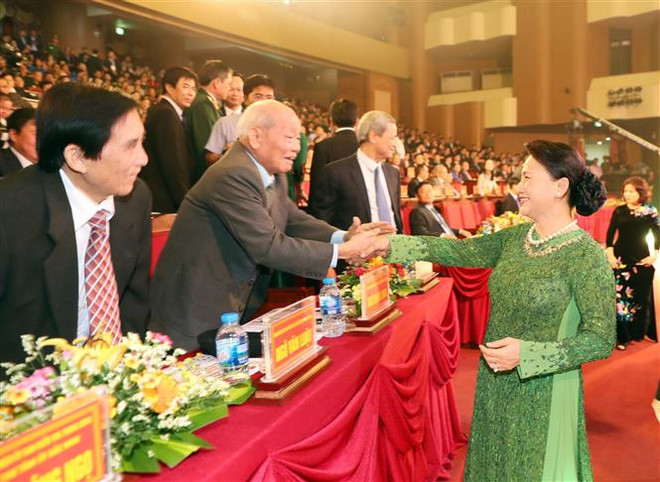 国会主席阮氏金银:北宁省力争成为全国工业发展的典范 ảnh 2 国会主席阮氏金银:北宁省力争成为全国工业发展的典范 ảnh 2