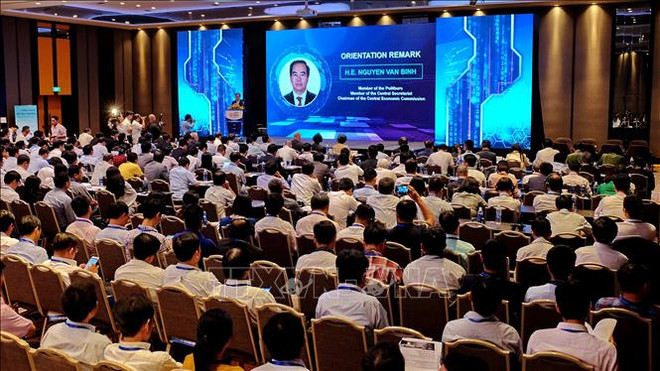 1200多名代表参加2018年越南智能物联网国际展及研讨会 ảnh 1 1200多名代表参加2018年越南智能物联网国际展及研讨会 ảnh 1