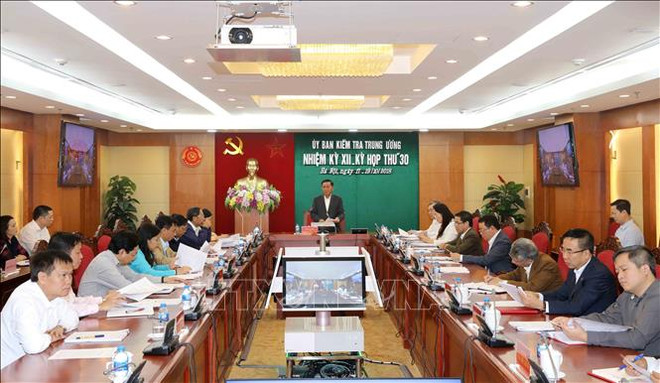 越共中央检查委员会第30次会议发布公报 ảnh 1 越共中央检查委员会第30次会议发布公报 ảnh 1