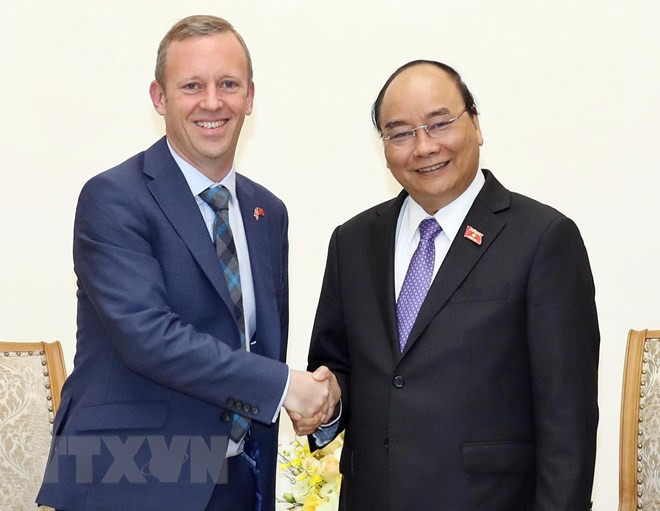 阮春福总理会见英国新任驻越大使加雷思·瓦德 ảnh 1 阮春福总理会见英国新任驻越大使加雷思·瓦德 ảnh 1