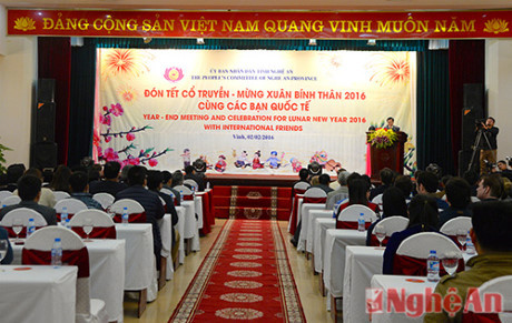 宜安省举行“同国际友人共迎2016丙申年春节”活动 ảnh 1 宜安省举行“同国际友人共迎2016丙申年春节”活动 ảnh 1