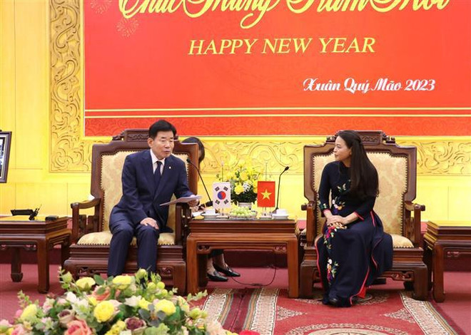 韩国国会议长金振杓造访宁平省 ảnh 1 韩国国会议长金振杓造访宁平省 ảnh 1