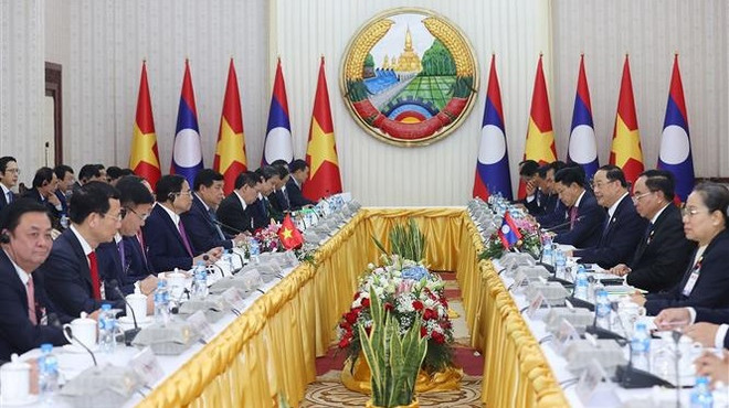 越南政府总理范明政与老挝政府总理宋赛·西潘敦举行会谈 ảnh 1 越南政府总理范明政与老挝政府总理宋赛·西潘敦举行会谈 ảnh 1