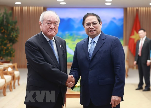 越南政府总理范明政会见日本财务大臣铃木俊一 ảnh 1 越南政府总理范明政会见日本财务大臣铃木俊一 ảnh 1
