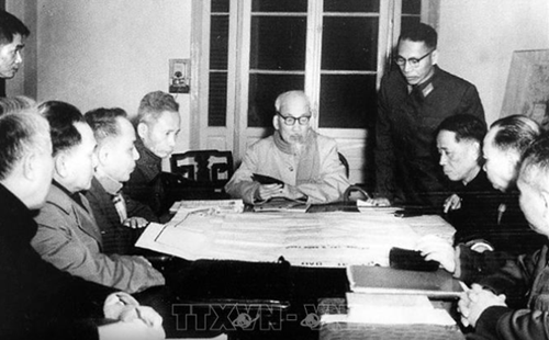 关于在越南结束战争恢复和平的《巴黎协定》签署50周年：从战场到会议桌 （第一期） ảnh 1