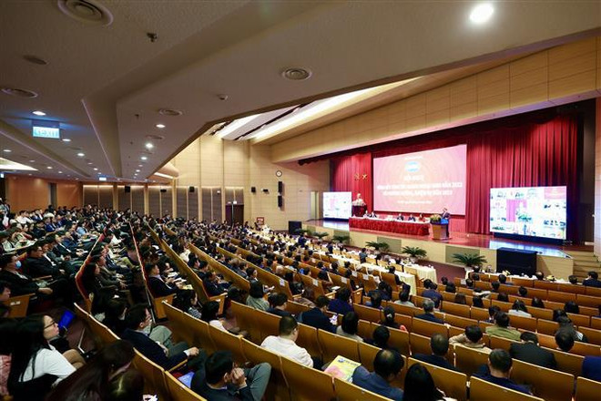  越南政府总理范明政出席外交部门工作总结会议 ảnh 2