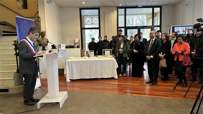 《巴黎协定》签署50周年纪念活动在法国韦里耶尔勒比松市隆重举行 ảnh 1 《巴黎协定》签署50周年纪念活动在法国韦里耶尔勒比松市隆重举行 ảnh 1