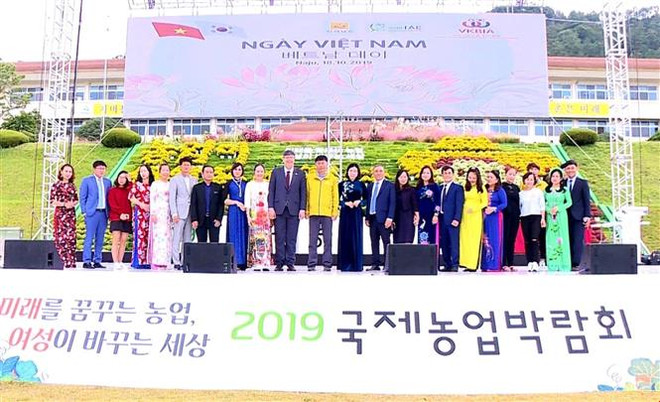 越南企业参加在韩国举行的2019年国际农业展览会 ảnh 1