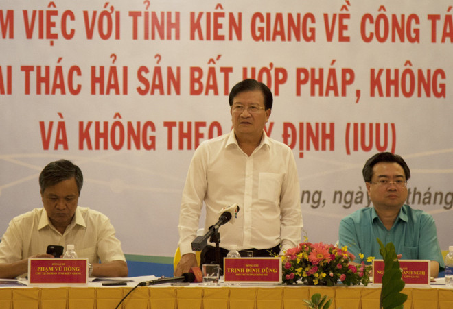 郑廷勇副总理:坚决打击非法捕鱼现象 ảnh 1 郑廷勇副总理:坚决打击非法捕鱼现象 ảnh 1