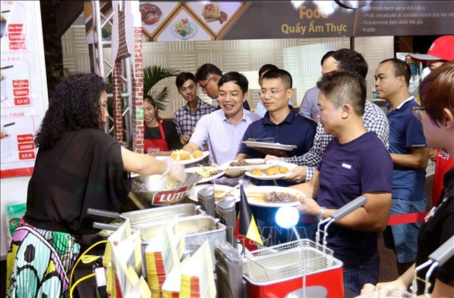 比利时文化与美食节在海防市举行 ảnh 2 比利时文化与美食节在海防市举行 ảnh 2