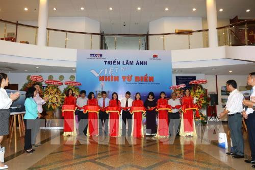  “越南--从海上看祖国”摄影展开幕 ảnh 1