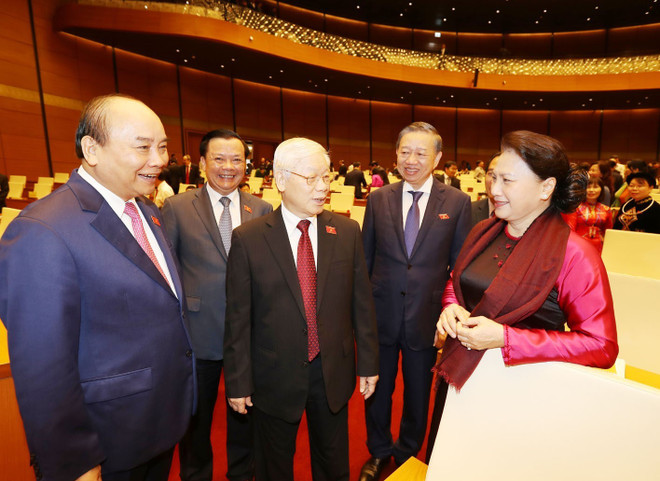 越南第十四届国会第八次会议:切实保障宏观经济平稳运行 ảnh 1 越南第十四届国会第八次会议:切实保障宏观经济平稳运行 ảnh 1
